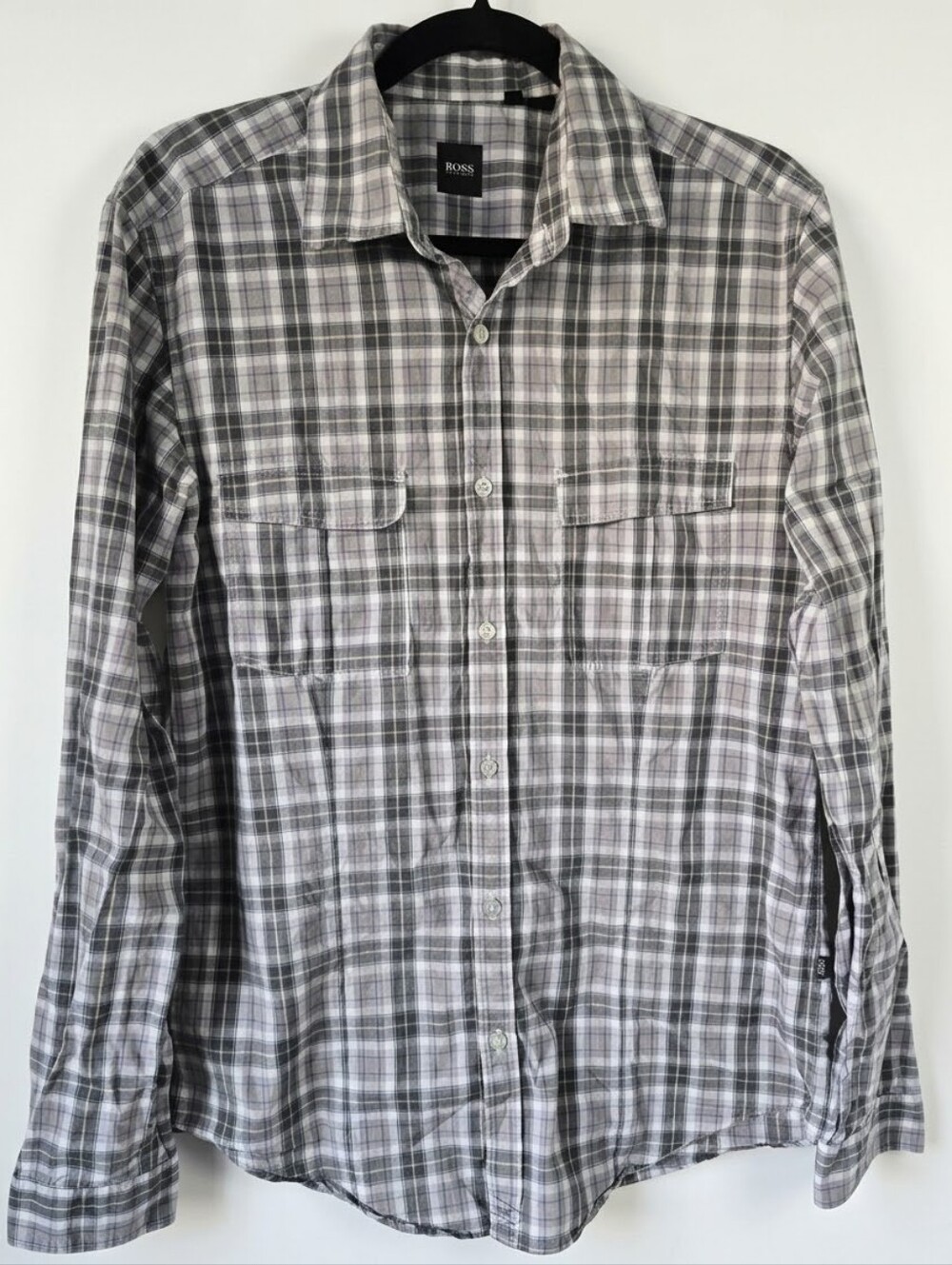 ​👔 Hugo Boss Slim Fit Plaid Shirt - Excellent Condition! (Size M)
